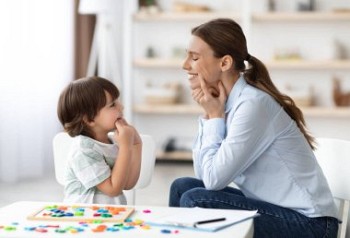 Логопед- дефектолог